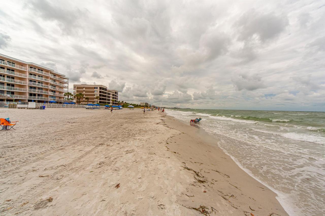 104 Las Brisas Condo St. Pete Beach Exterior foto